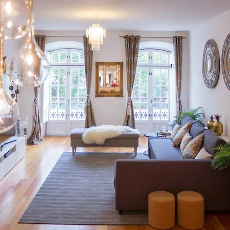 Sao Bento Lux By Lu Holidays Daire Lisboa
